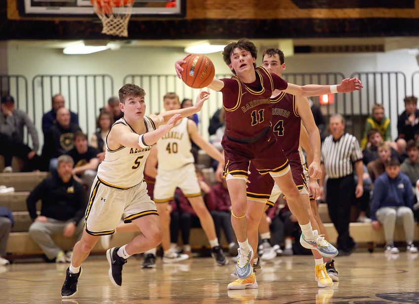 Jan. 2 Boys Basketball Roundup - No. 1 Harrisburg holds off No. 2 Mitchell in overtime 