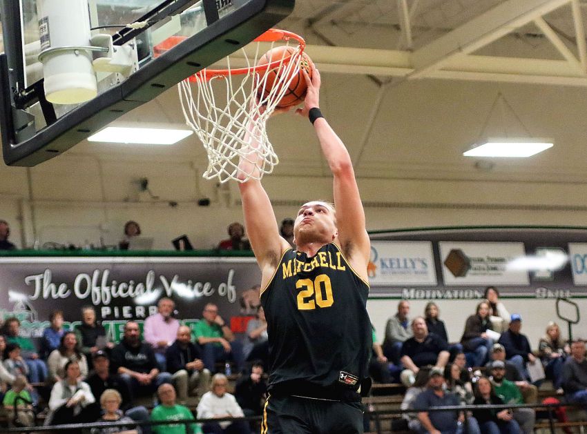 Jan. 13 Basketball Roundup - Caden Hinker notches career-high 35 points in Mitchell victory 