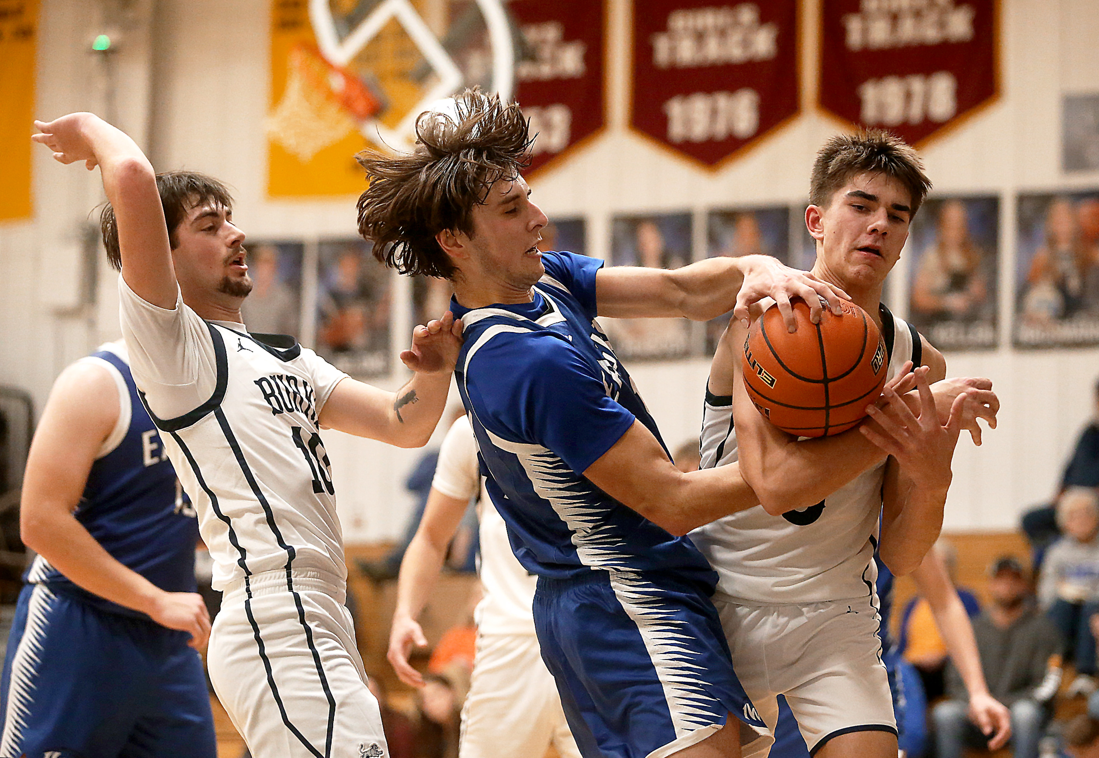 PHOTO GALLERY: HS Boys Basketball - Irene-Wakonda at Burke 