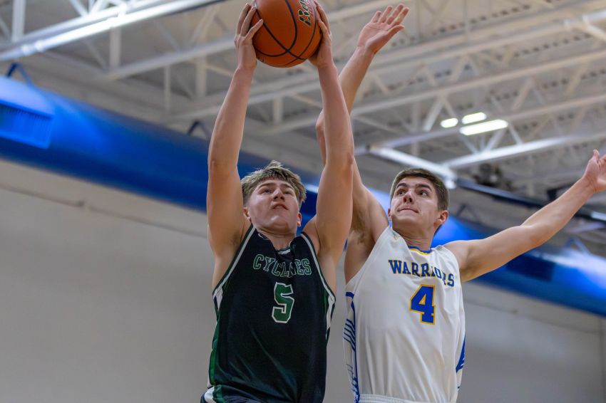 Jan. 13 Boys Basketball Roundup - Clark/Willow Lake holds off Castlewood in ranked matchup