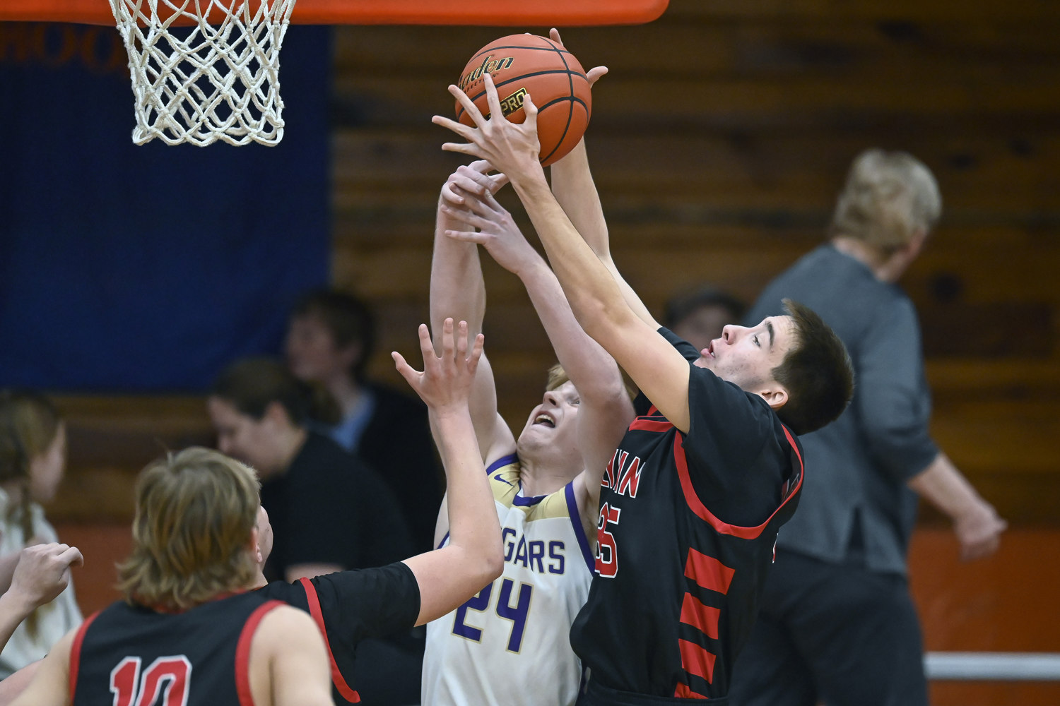 PHOTO GALLERY: Action between Kadoka Area and Lyman in the Jones County Invitational