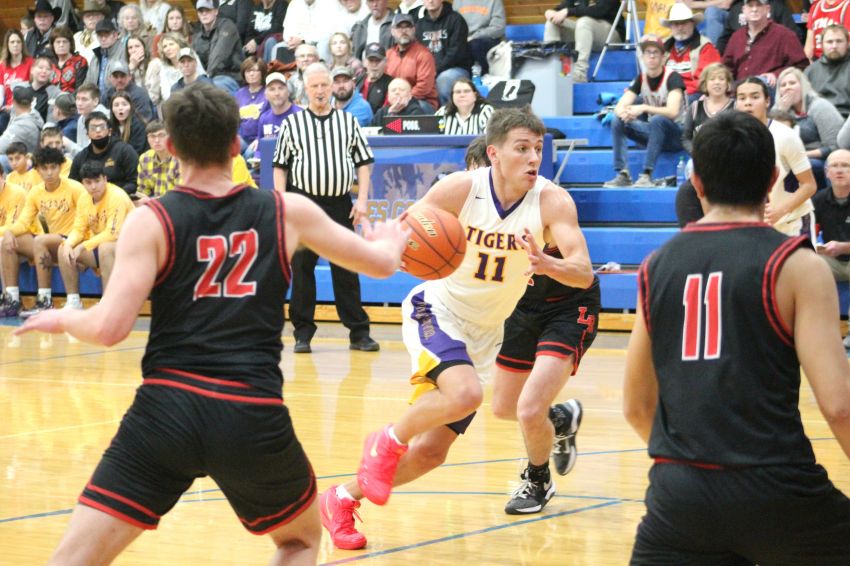 Hanson Classic Primer - No. 1 De Smet, No. 2 White River headlined by all-state guards