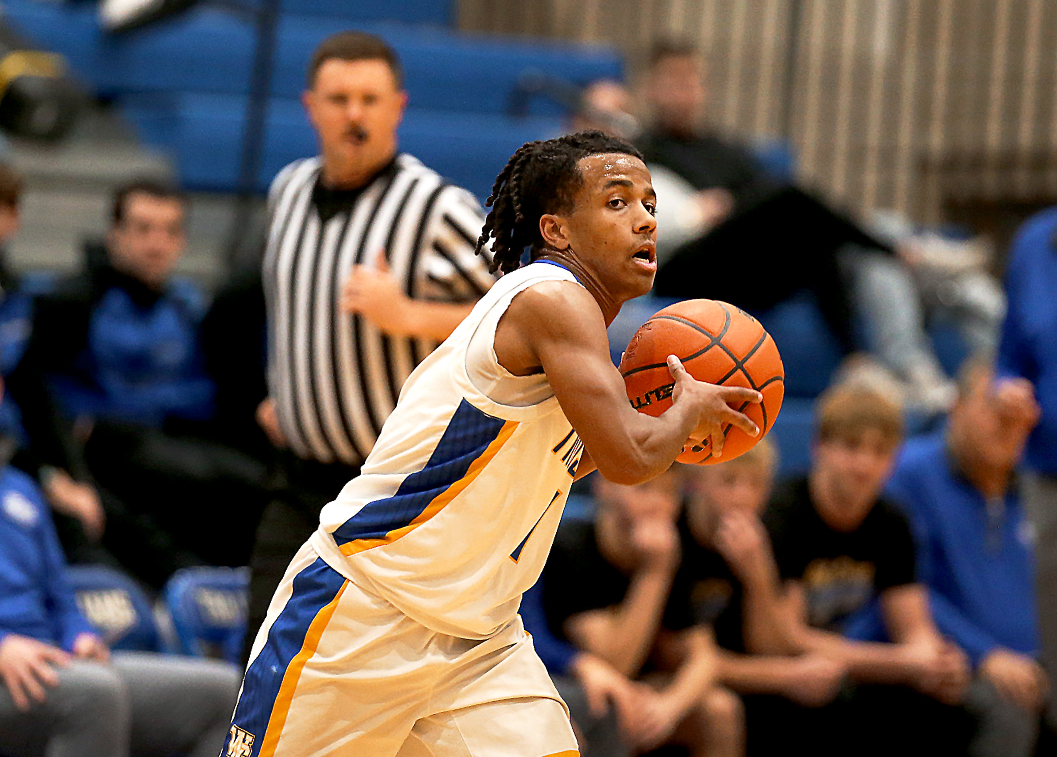 PHOTO GALLERY: HS Boys Basketball - St. Thomas More at West Central 