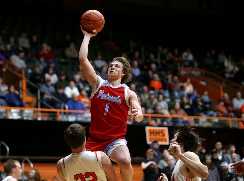 Jan. 17 Boys Basketball Roundup - No. 1 Sioux Falls Lincoln improves to 8-0 with win over Huron 