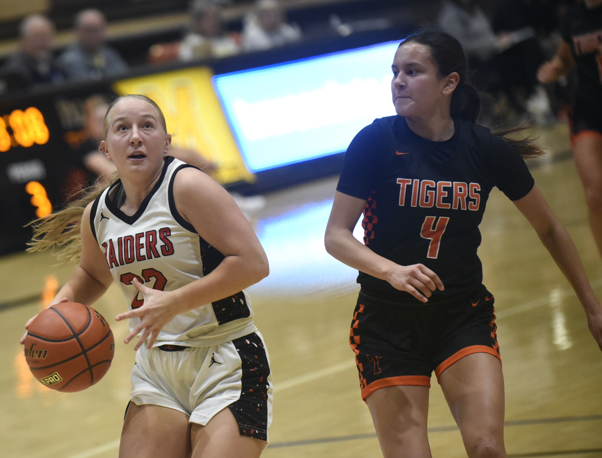 PHOTO GALLERY: Girls Hanson Classic - Lyman vs. Mobridge-Pollock 