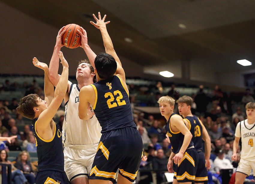 Jan. 20 Boys Basketball Roundup - Sioux Valley edges Rapid City Christian at Hanson Classic 