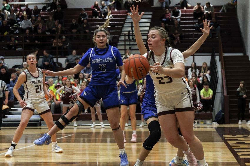 Jan. 21 Girls Basketball Roundup - Mahpiya Luta tops Spearfish, improves to 11-0 on the season 