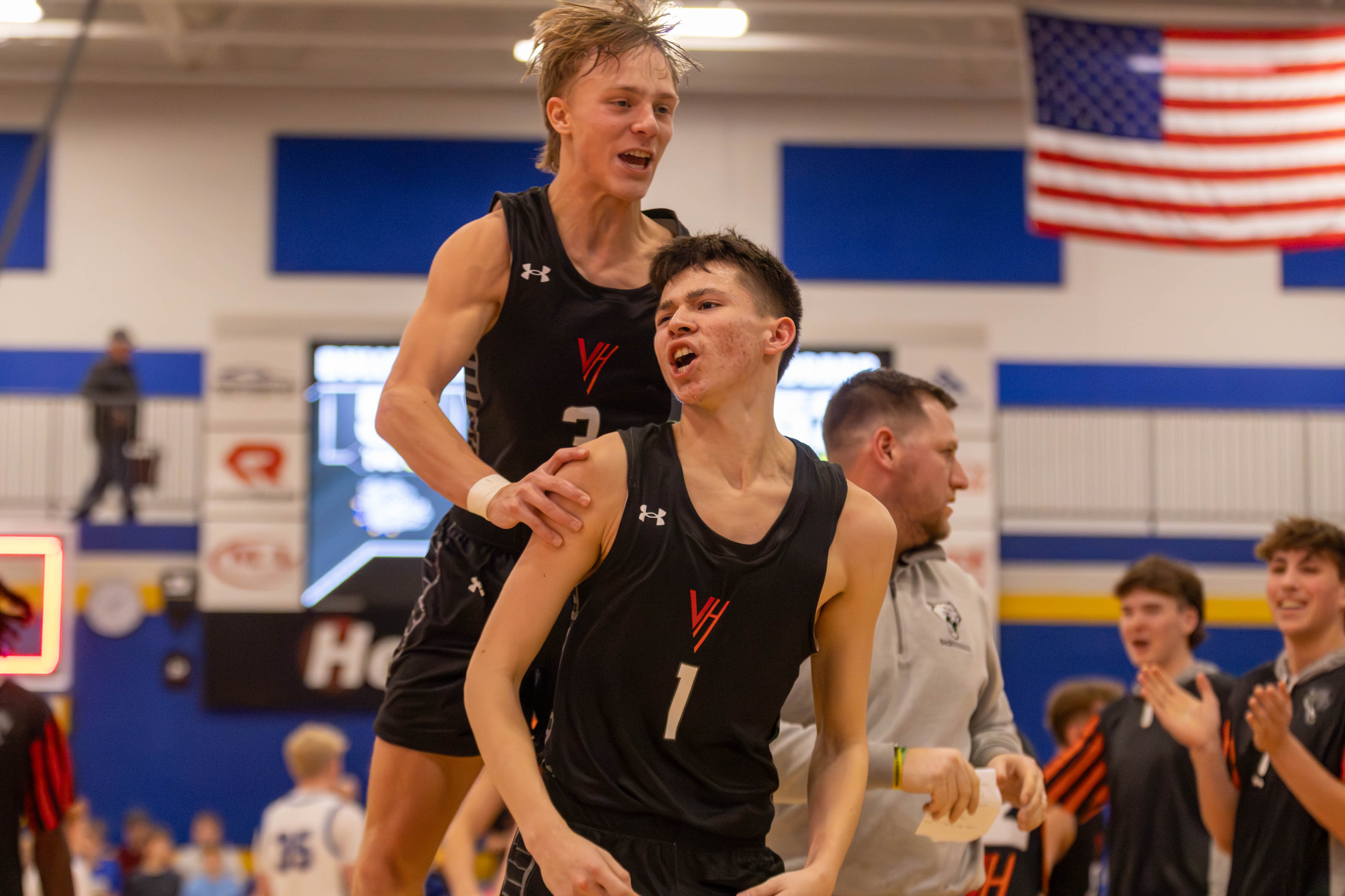 PHOTO GALLERY: Viborg-Hurley Cougars at Baltic Bulldogs boys basketball