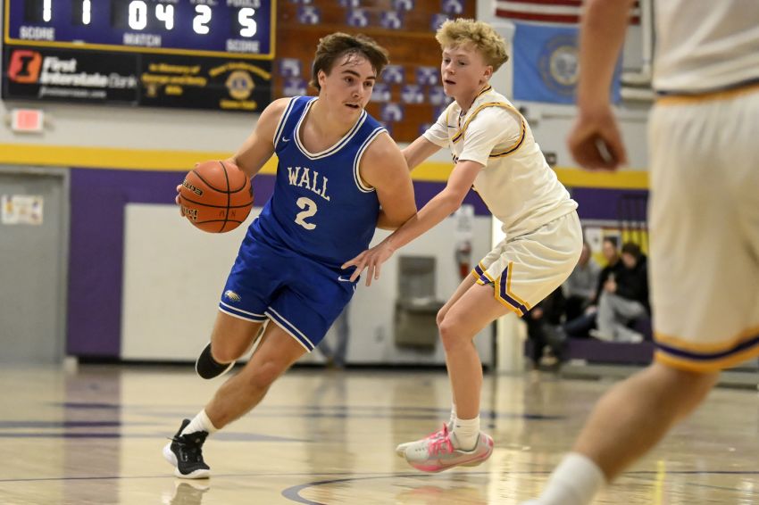 Jan. 23 Boys Basketball Roundup - No. 6 Wall knocks down 15 3-pointers in win over New Underwood 