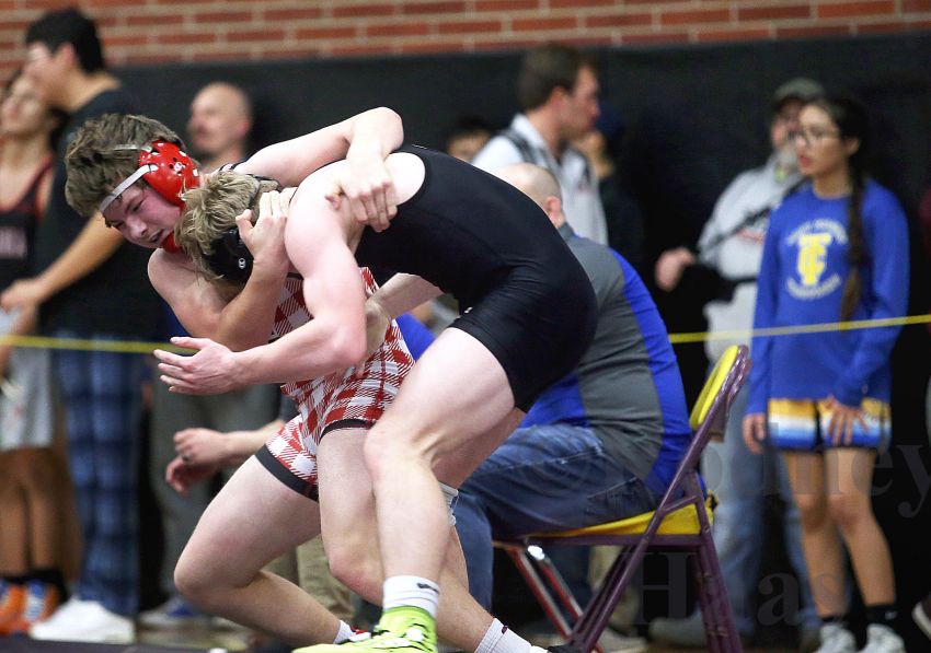 Groton Area vaults into Class B state dual tournament contention with wins at Lyman quadrangular