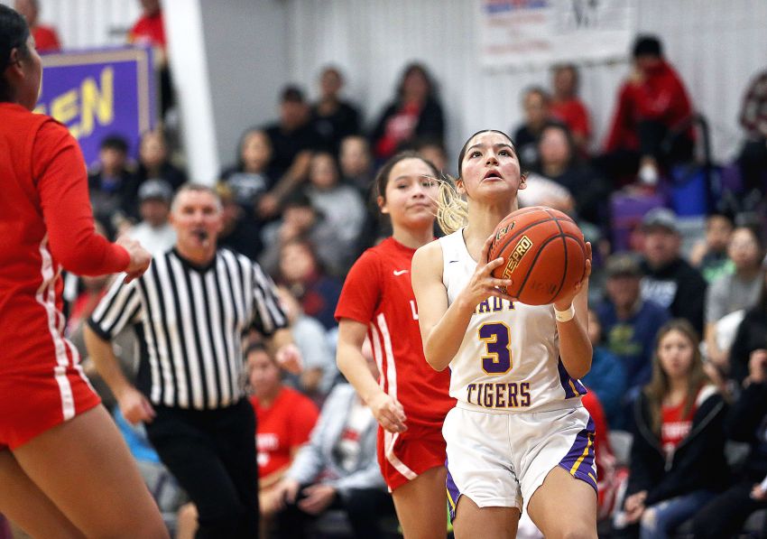 Feb. 6 Girls Basketball Roundup - White River uses balanced scoring attack to pick up win over Pine Ridge