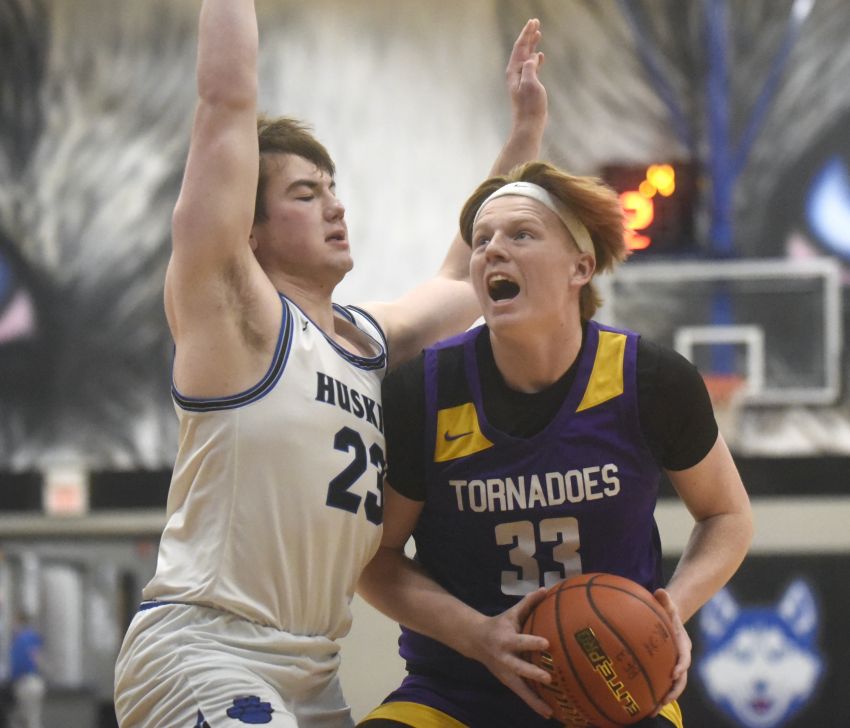 Feb. 6 Boys Basketball Roundup - Centerville rallies past Bridgewater-Emery in Thursday action 