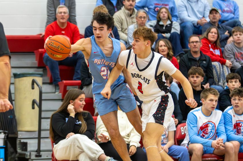 Feb. 6 Boys Basketball Roundup - No. 1 Sioux Falls Lincoln knocks off Brookings
