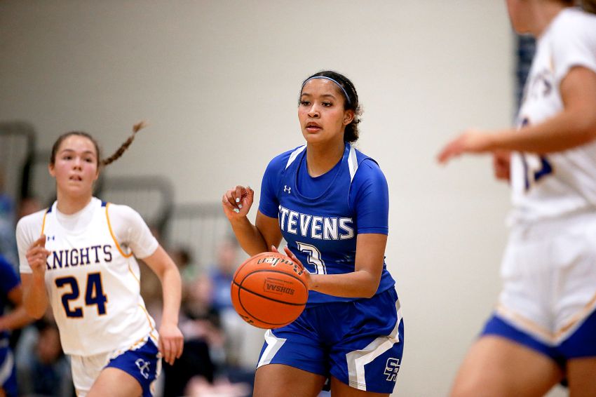 Rapid City Stevens’ Taaliyah Porter commits to play college basketball at Division I Sacred Heart University 