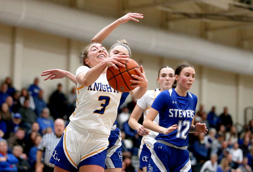 Feb. 7 Girls Basketball Roundup - No. 1 O'Gorman improves to 14-0, Taaliyah Porter breaks Stevens scoring record 