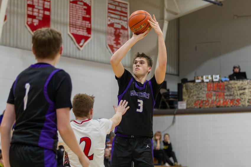 Waubay/Summit’s Hogan Hlavacek earns Eastern Coteau Conference boys basketball MVP
