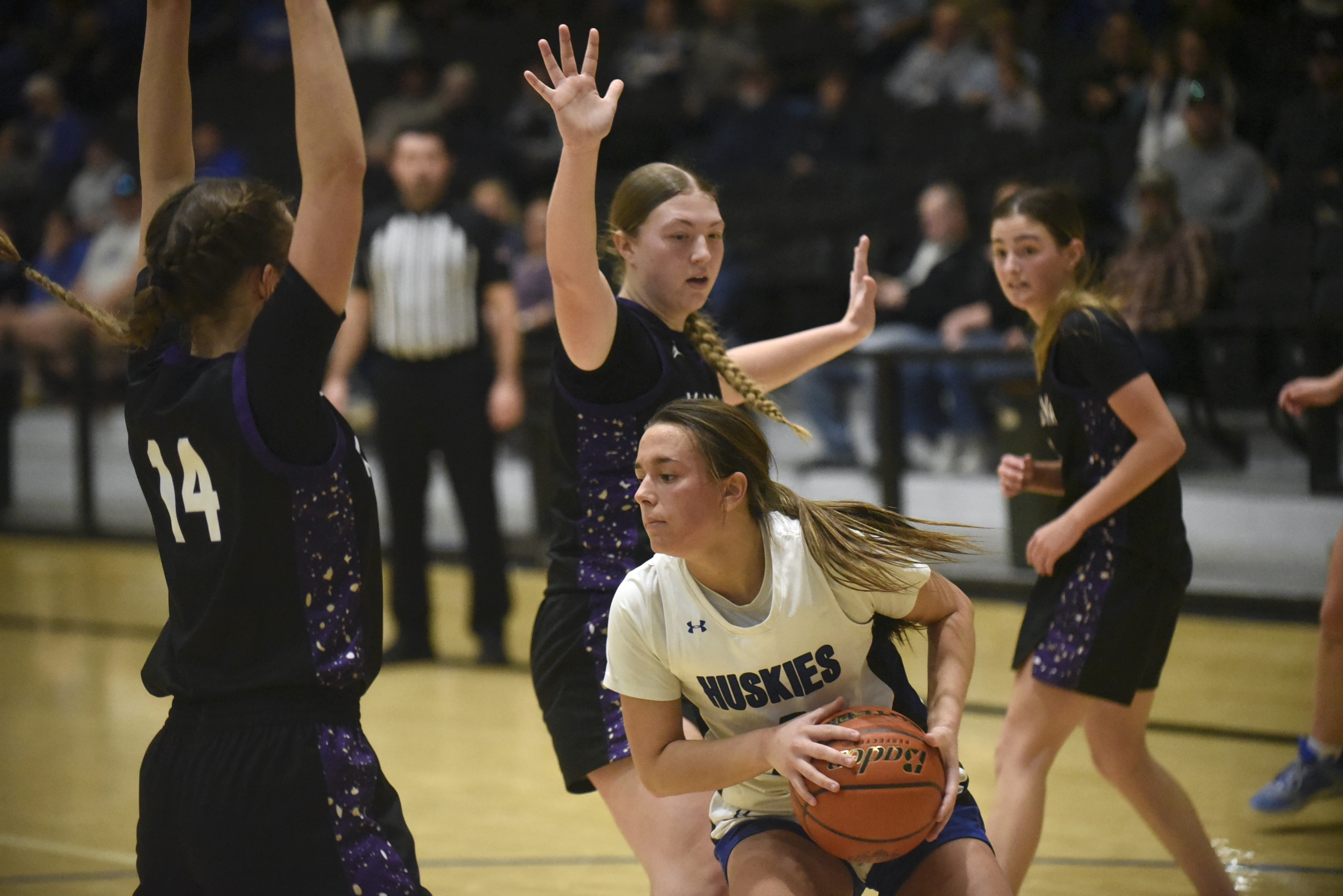PHOTO GALLERY: Girls DWU/Culver's Classic - Bridgewater-Emery vs. Kadoka Area 