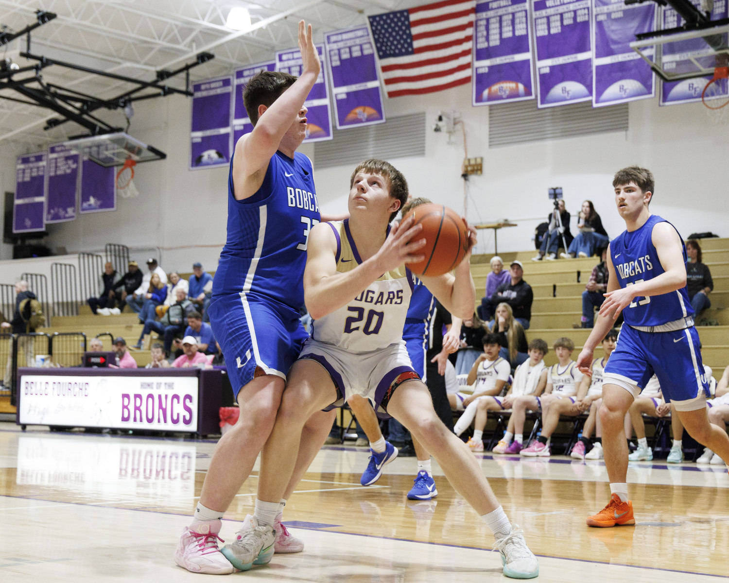 PHOTO GALLERY: Kadoka vs Upton (Wyo.) - Belle Fourche Classic