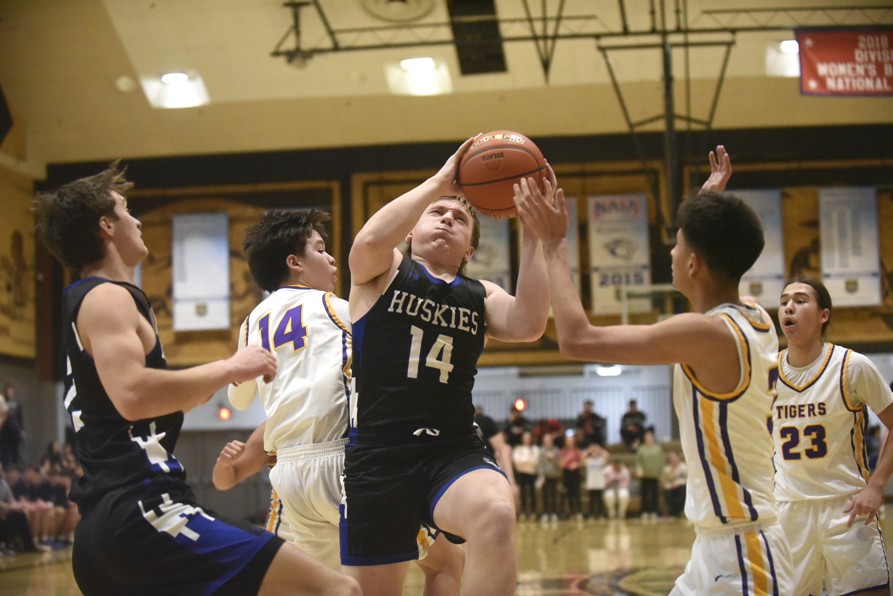 PHOTO GALLERY: Boys DWU/Culver's Classic - Bridgewater-Emery vs. White River 