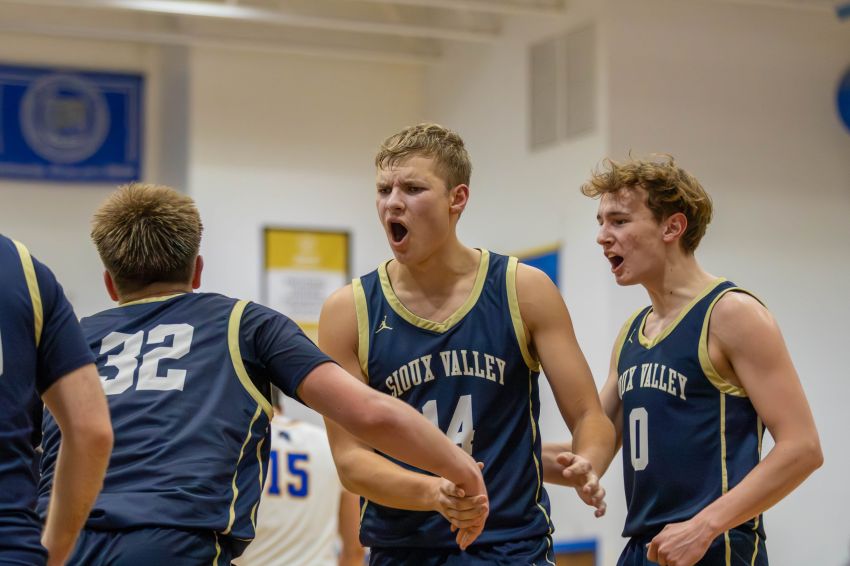 Feb. 17 Boys Basketball Roundup - Sioux Valley clips No. 1 Castlewood