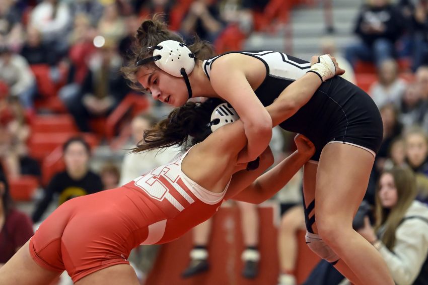Sturgis girls capture Region 4 wrestling title 