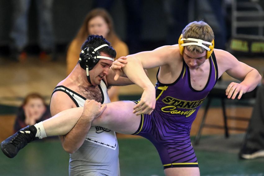 Philip/Kadoka Area/Wall Brawlers claim Region 4B boys wrestling title 