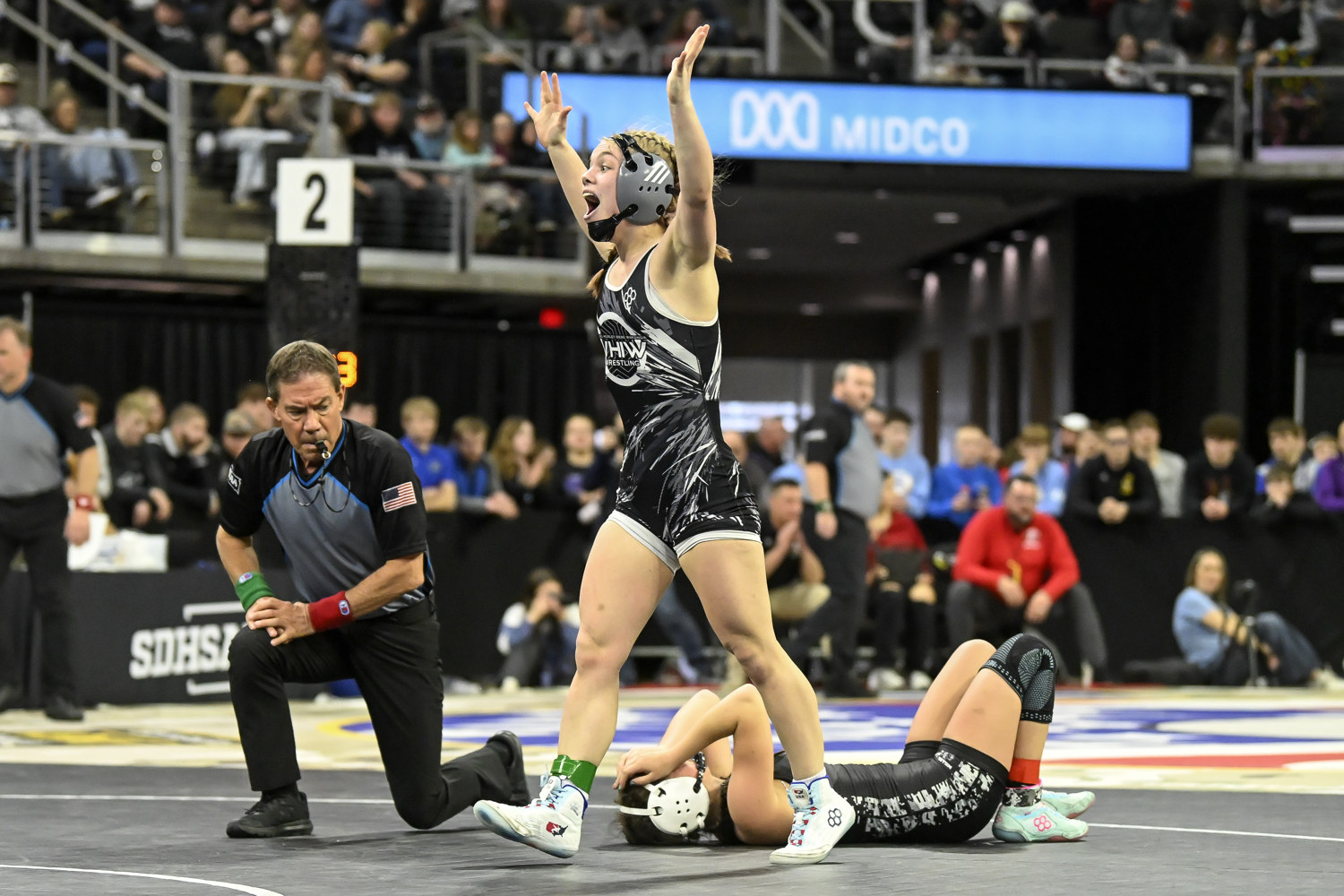PHOTO GALLERY: Girls state wrestling quarterfinal action 