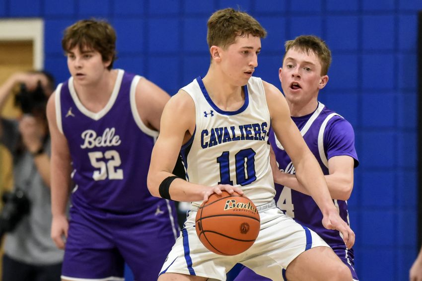 March 4 Boys Basketball Roundup - St. Thomas More downs Belle Fourche, advances to play Hill City in Region 8A action 