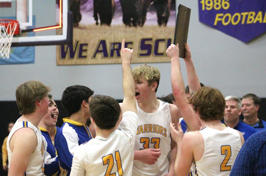 Castlewood clips Harding County, earns state tourney berth 