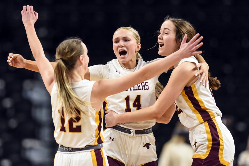 Ethan outlasts Wall for Class B semifinal berth 