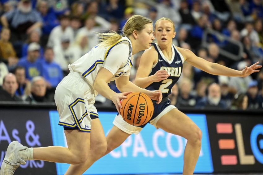 South Dakota State’s Emilee Fox earns all-Summit League honorable mention selection