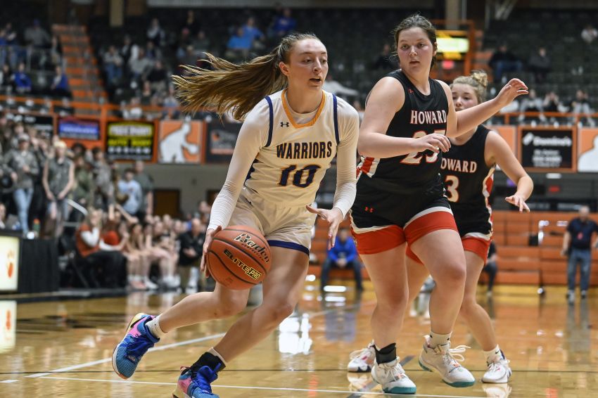 Class B Roundup - Castlewood clips Howard in consolation semifinals 