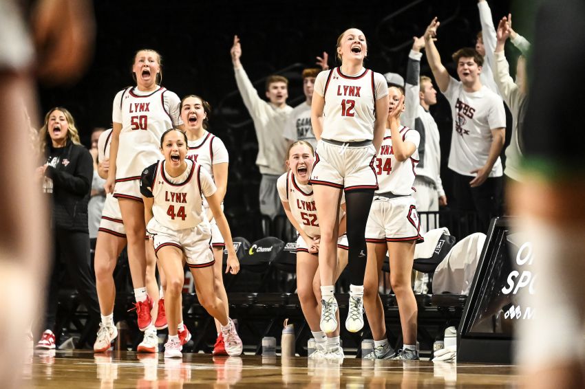 Brandon Valley pulls away from Pierre, advances to semifinals vs. Washington