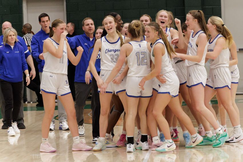 Class A Girls Basketball Roundup - Sioux Falls Christian tops Hamlin, advances to state championship 