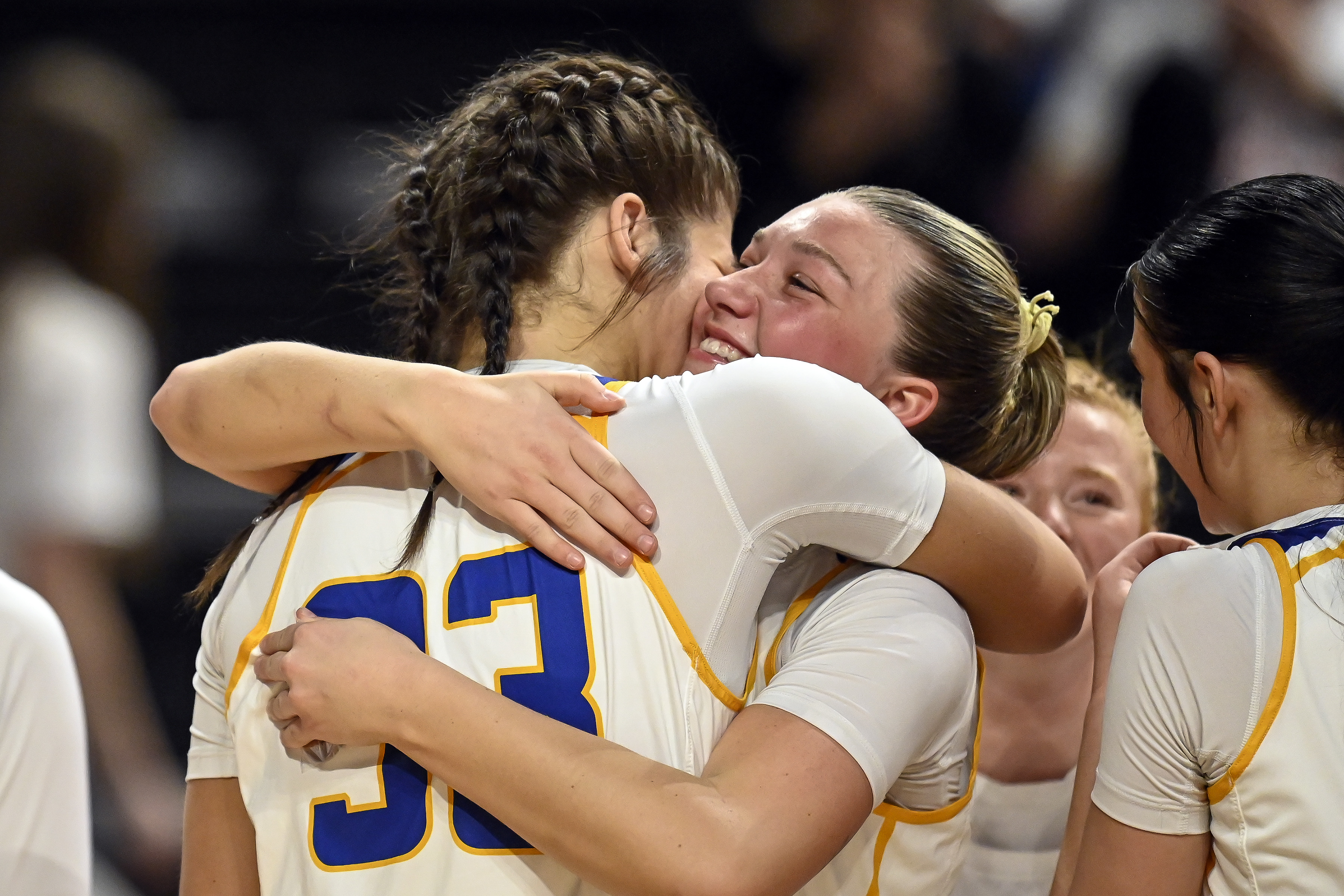 PHOTO GALLERY: State AA girls 3rd place - SF Washington vs Aberdeen
