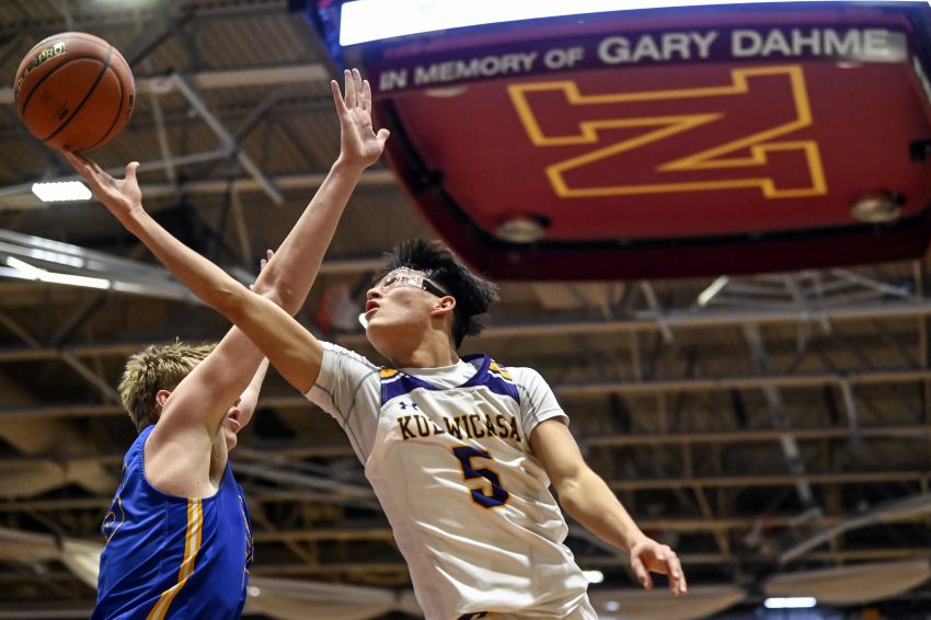 Gavin Thigh tosses in 34 points to pace Lower Brule in first-round win 