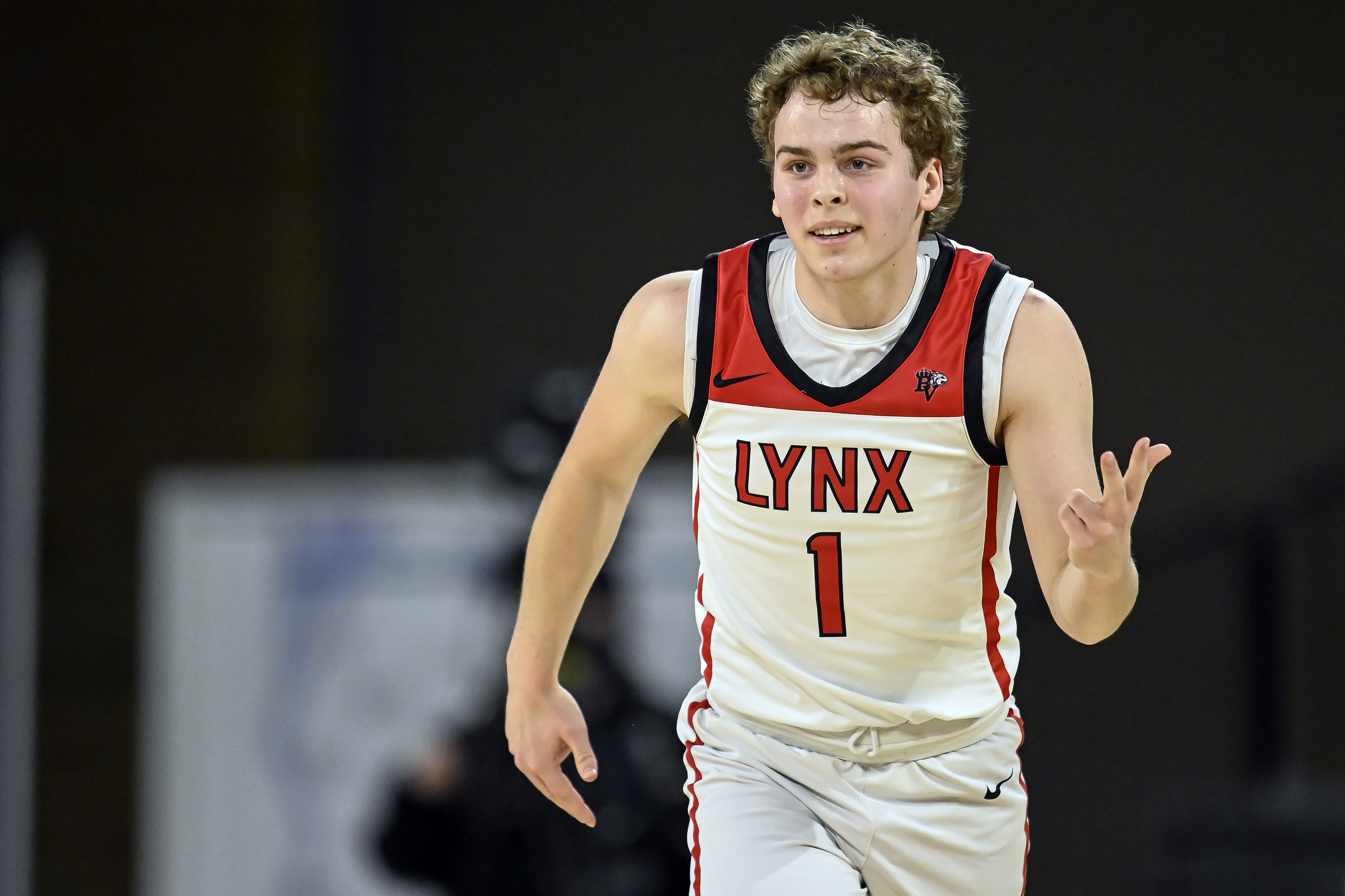 PHOTO GALLERY: State AA boys - O'Gorman vs Brandon Valley