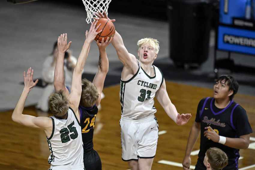 Class A Boys Roundup - Clark/Willow Lake pulls away from Stanley County, plays West Central in semifinals 