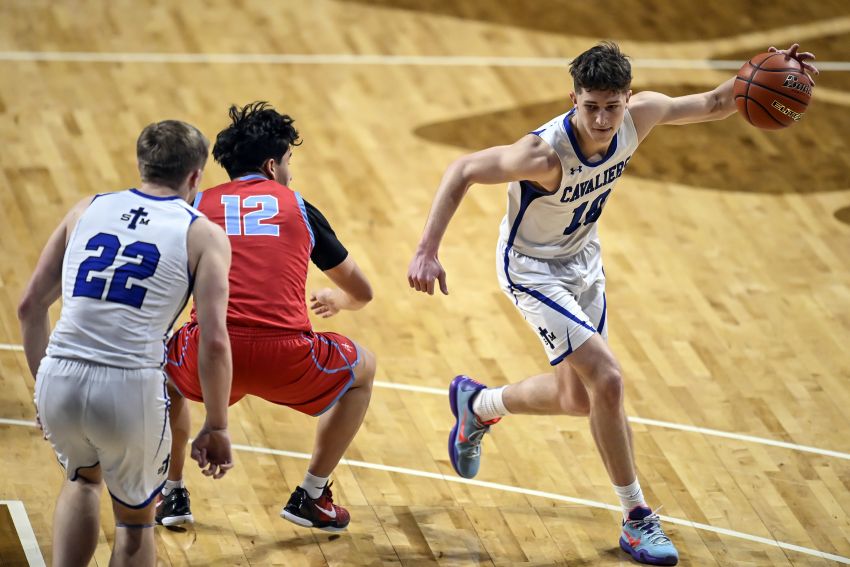 St. Thomas More knocks off Cheyenne-Eagle Butte, claims Class A consolation championship