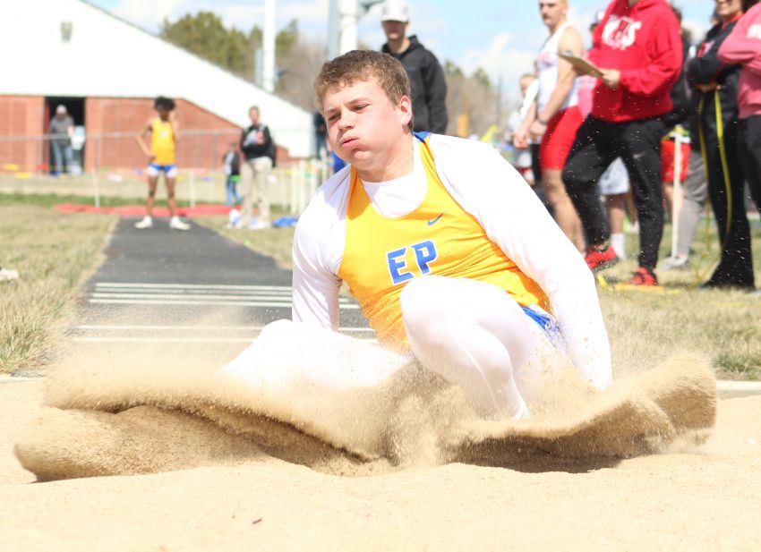 Ethan/Parkston sweeps team titles at Buck Timmins Memorial track and field meet 