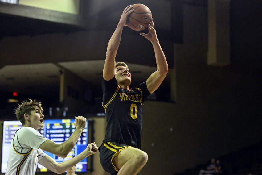 Team Blue downs Team White in boys basketball SDBCA/Sanford Pentagon All-Star Game