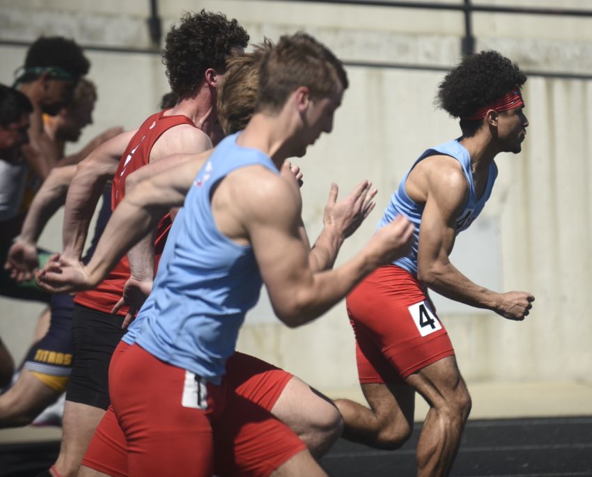 Sioux Falls Lincoln’s Javon Haukaas captures two first-place finishes at Corn Palace Relays