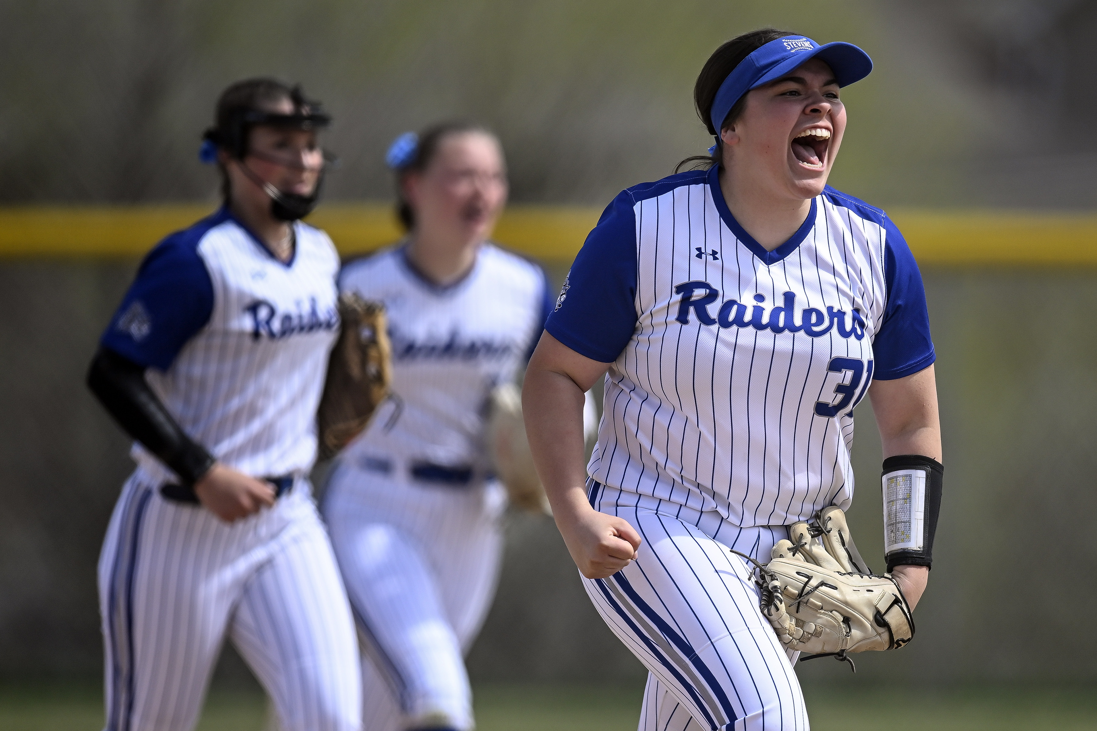 PHOTO GALLERY: Action between Pierre and Rapid City Stevens softball