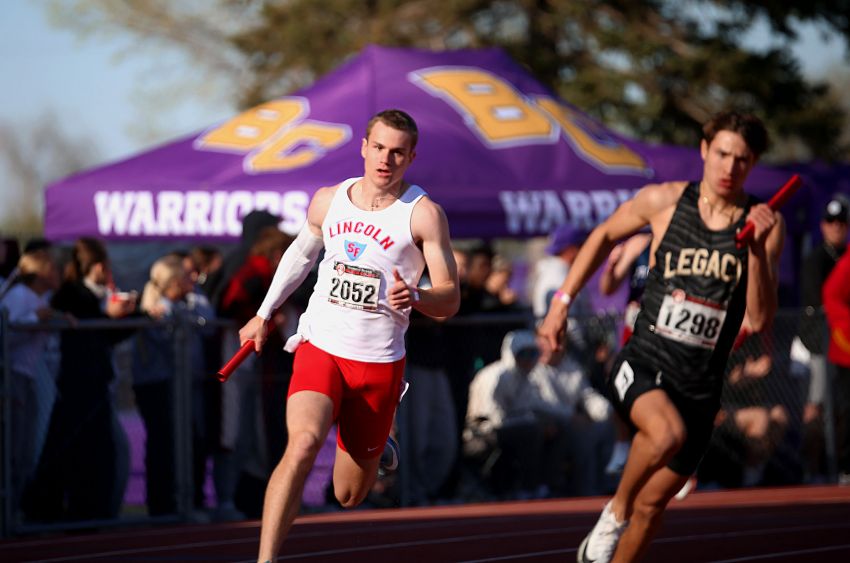 Class AA Boys Track and Field Leaders - Sioux Falls Lincoln sits atop three sprint relays in Class AA leaderboard 