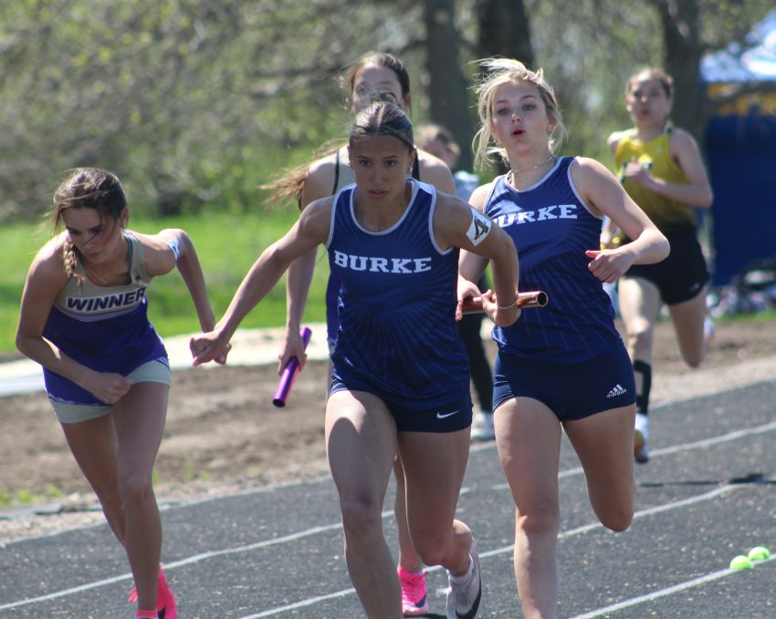 Burke girls, James Valley Christian boys win titles at Lezlie Blasius Memorial meet 