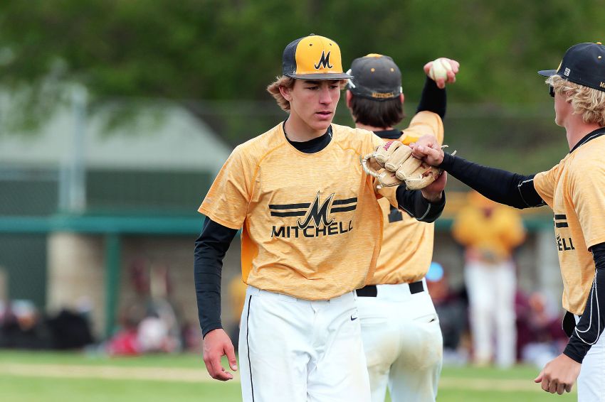 May 21 Baseball Roundup - Mitchell picks up two Region 4A wins to capture State A tournament berth