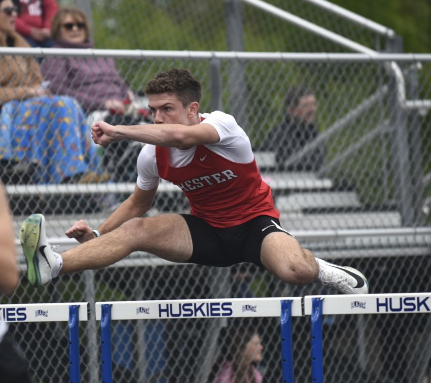 Chester's Zach Moyer overcomes knee injury 'to do what I love again' at state track and field meet