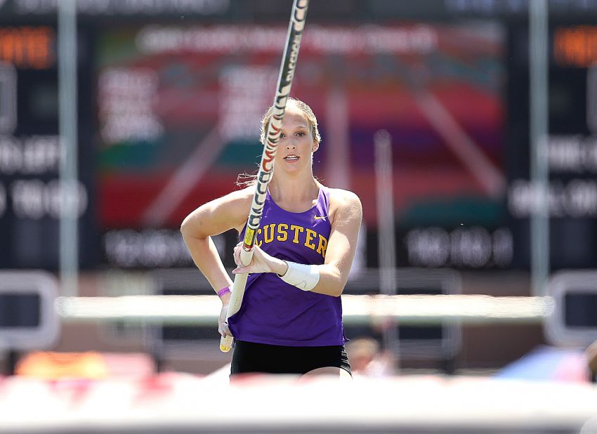 Custer's Ciana Stiefel soars to second consecutive Class A pole vault title 