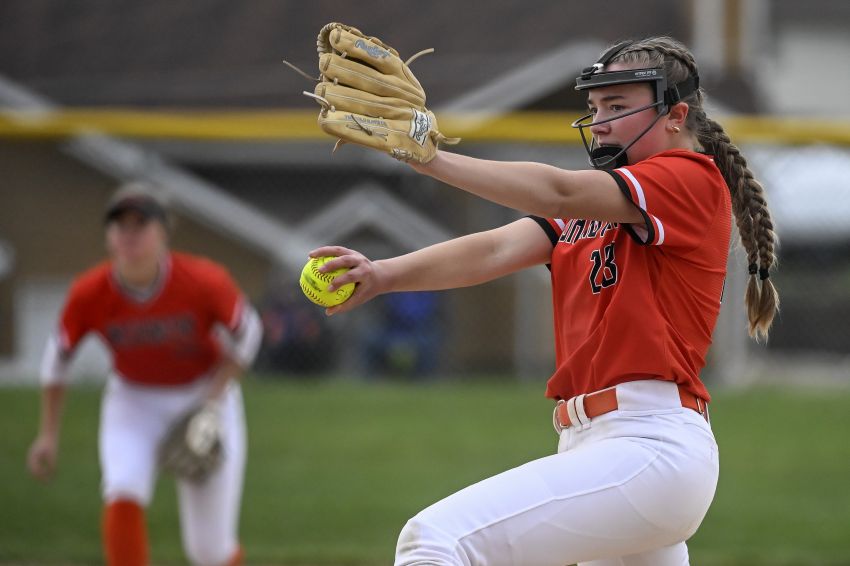 June 5 State AA Softball Roundup - Late rally sends SF Washington to semis