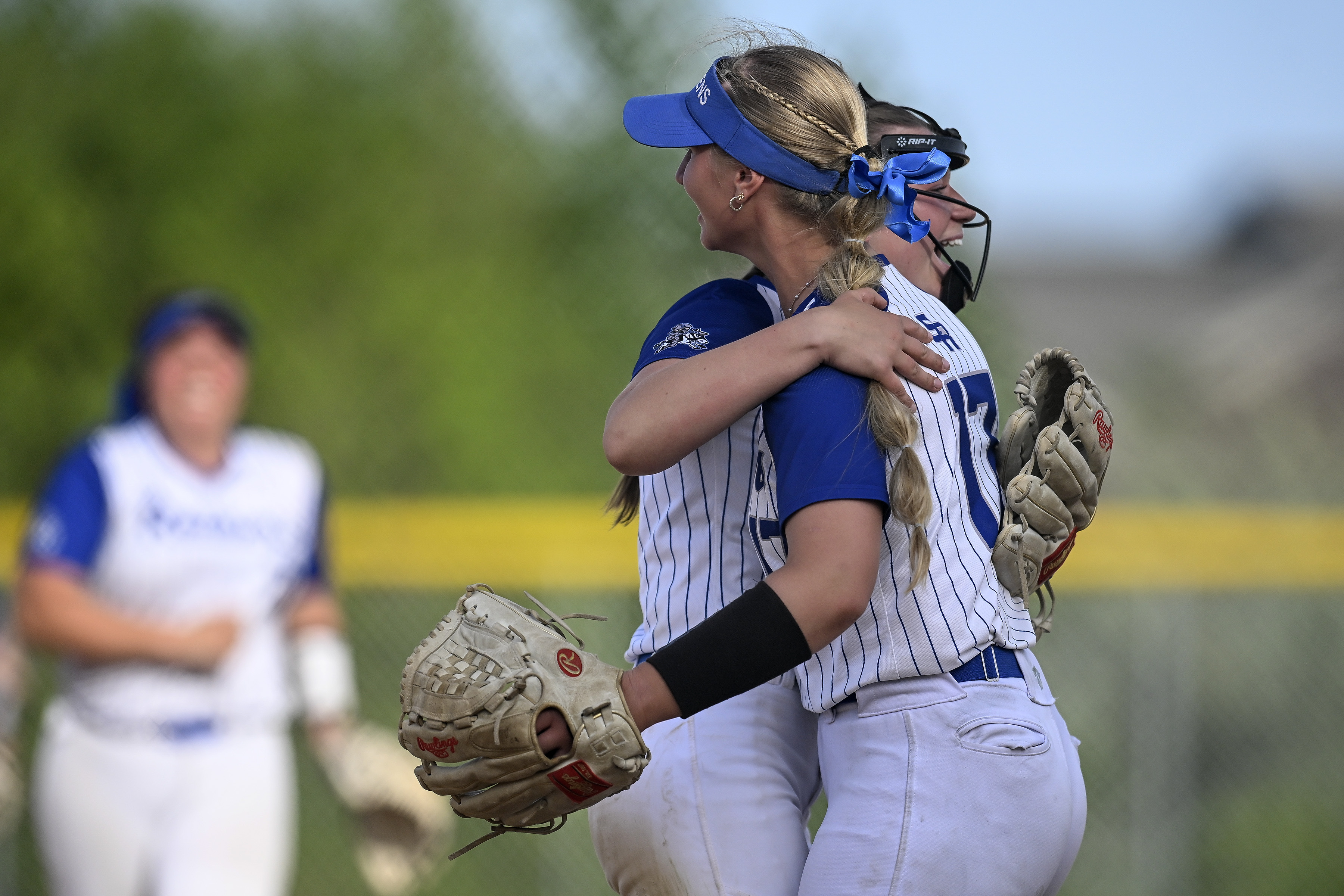 PHOTO GALLERY: SoDak 16 Softball - Tea Area at RC Stevens